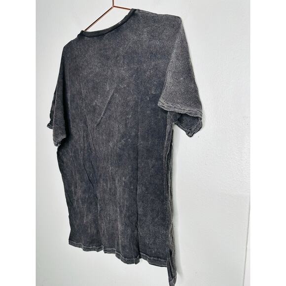 ONE TEASPOON Acid Washed Distressed Black Short Sleeve Tee Shirt Size Medium - Picture 2 of 5